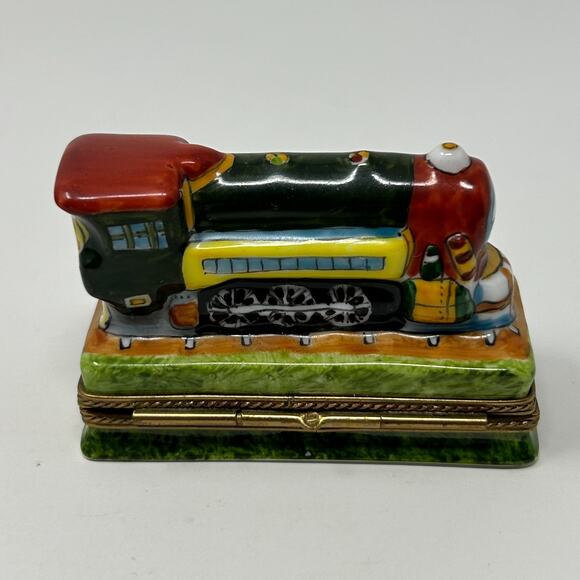 Limoges France Peint Main Porcelain Hinged Train Engine Trinket Box Collectible - Picture 2 of 8